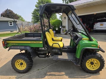 Main image John Deere Gator XUV 620i